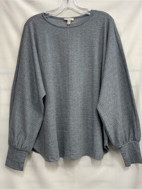 Gray Ribbed Knit Crewneck Top